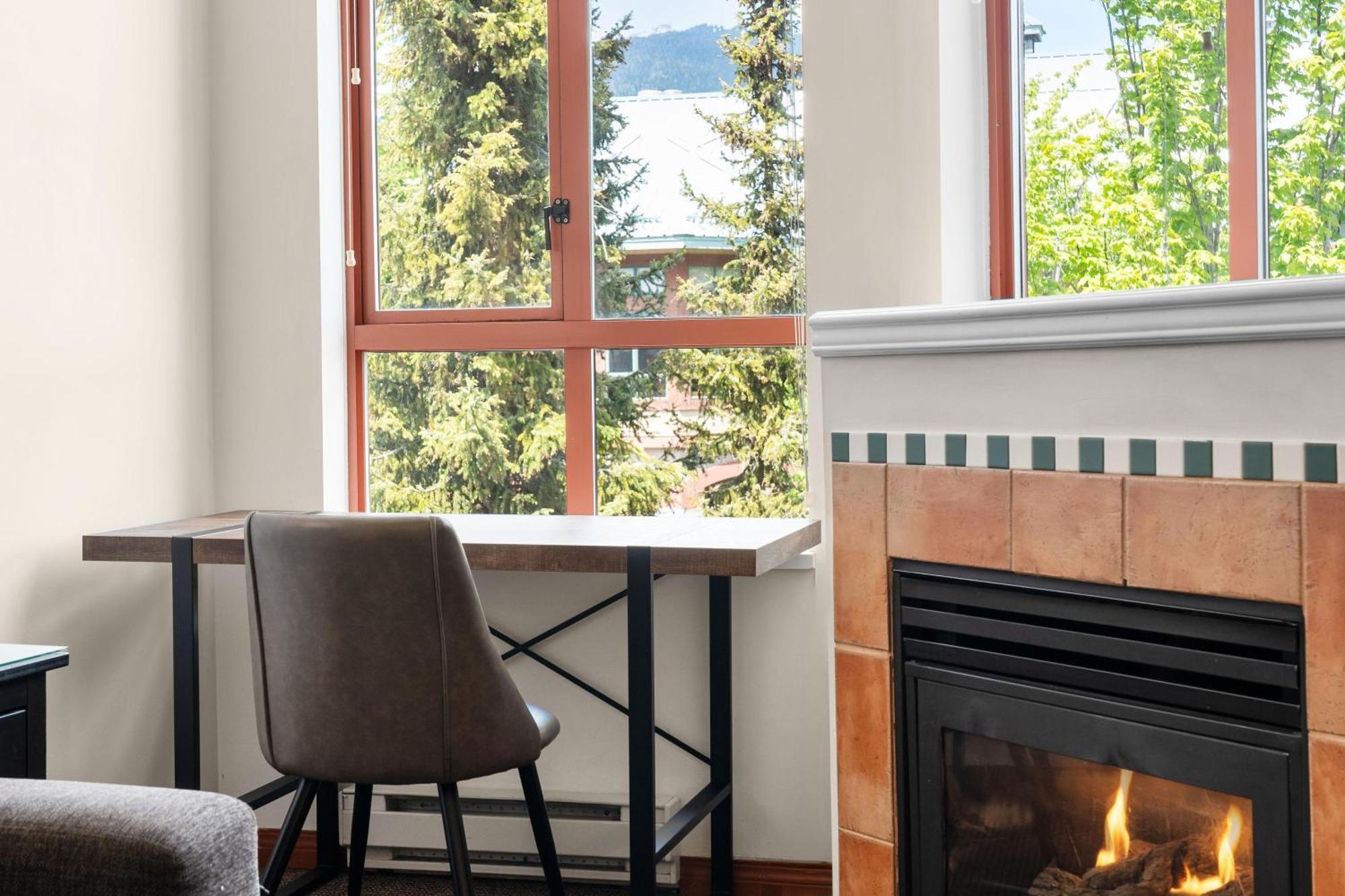 Alpenglow Lodge Family & Work Retreat By Mva Уислър Екстериор снимка