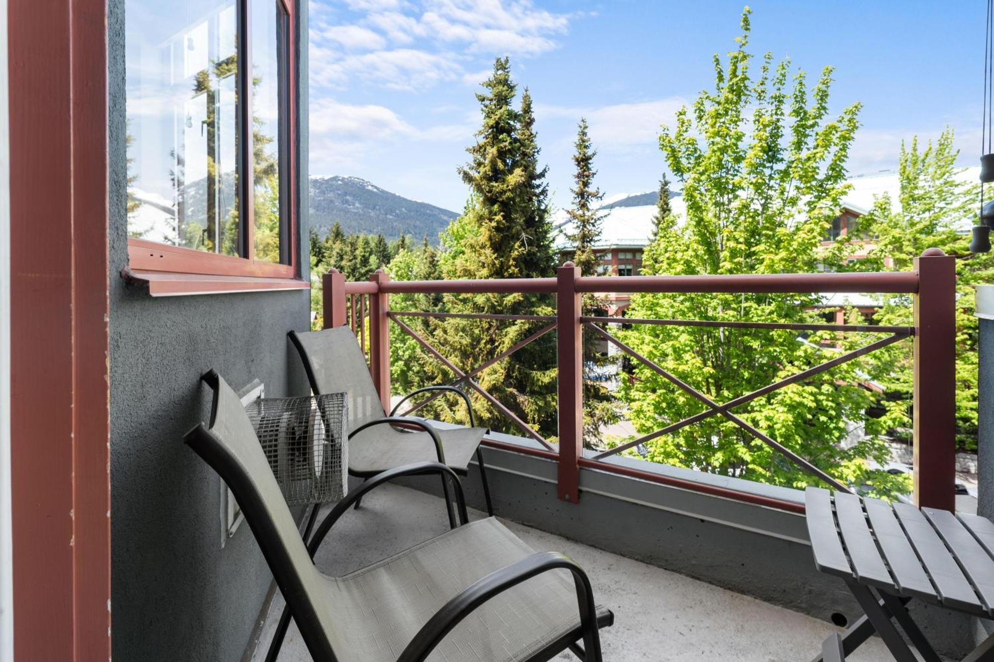 Alpenglow Lodge Family & Work Retreat By Mva Уислър Екстериор снимка