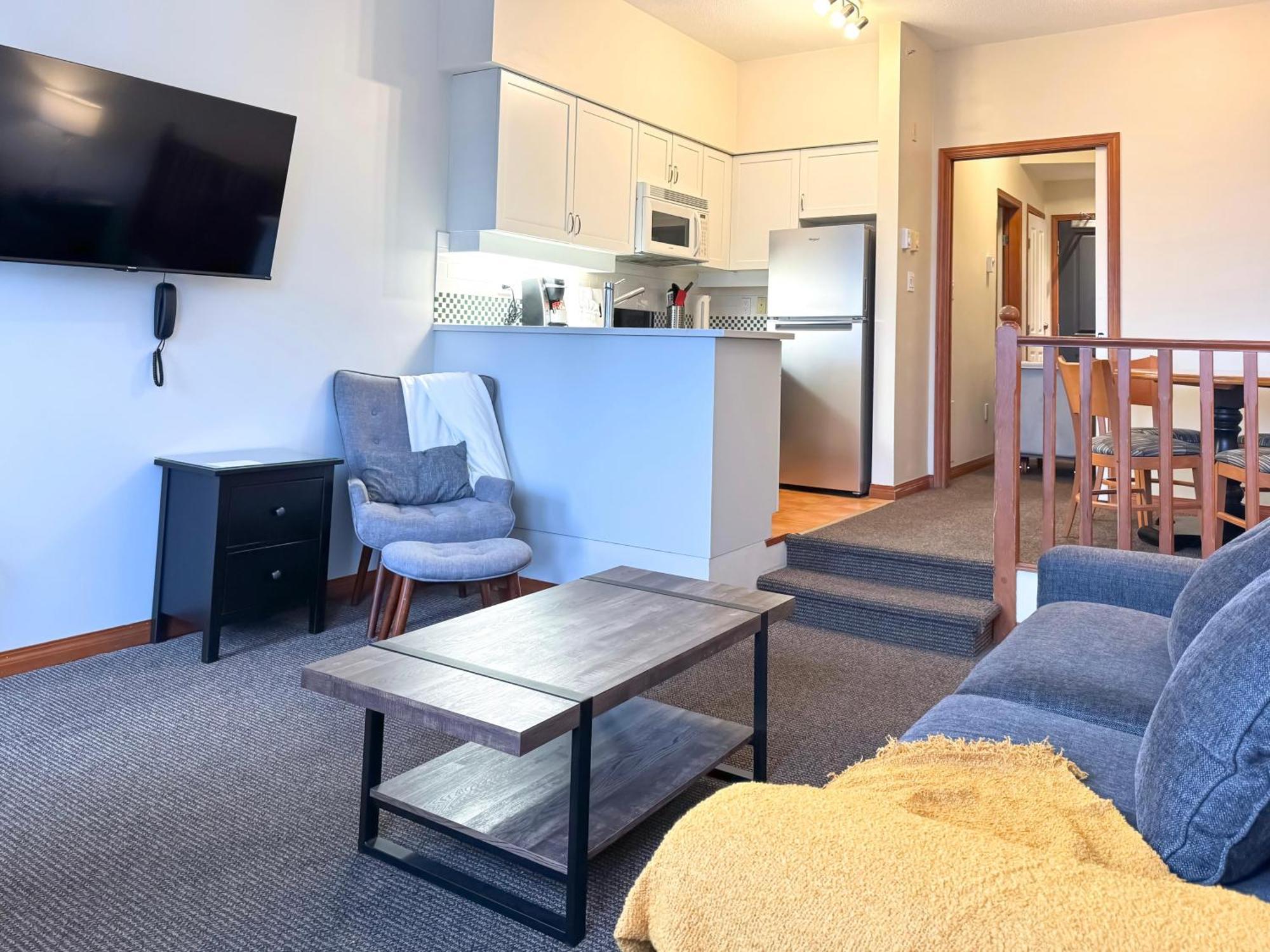 Alpenglow Lodge Family & Work Retreat By Mva Уислър Екстериор снимка